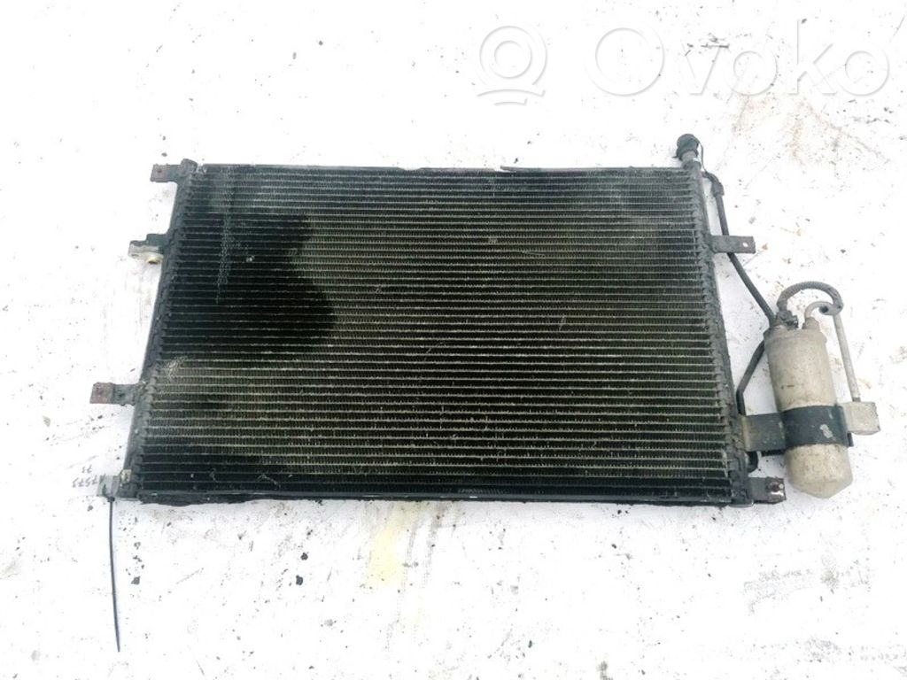 Radiateur condenseur de climatisation   6848889,6848889