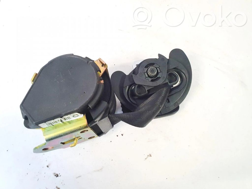 Volkswagen Touran I Centură spate