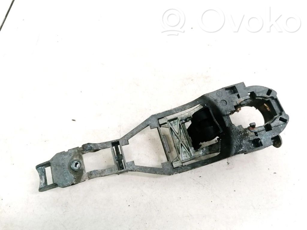 Manecilla externa puerta delantera   3B0837885,3B0837885