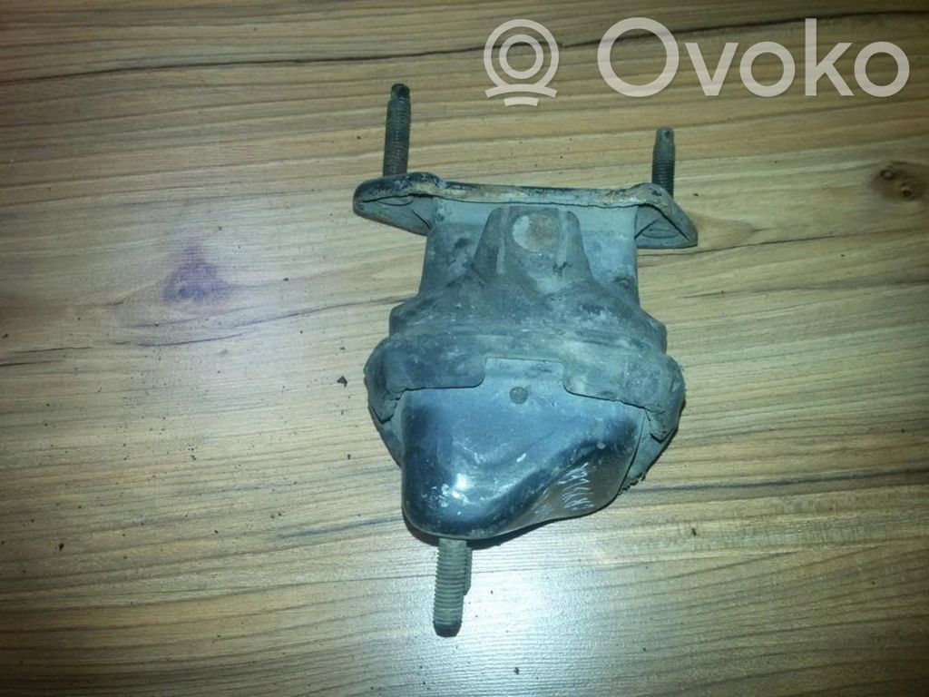 Chrysler 300M Engine mount bracket 