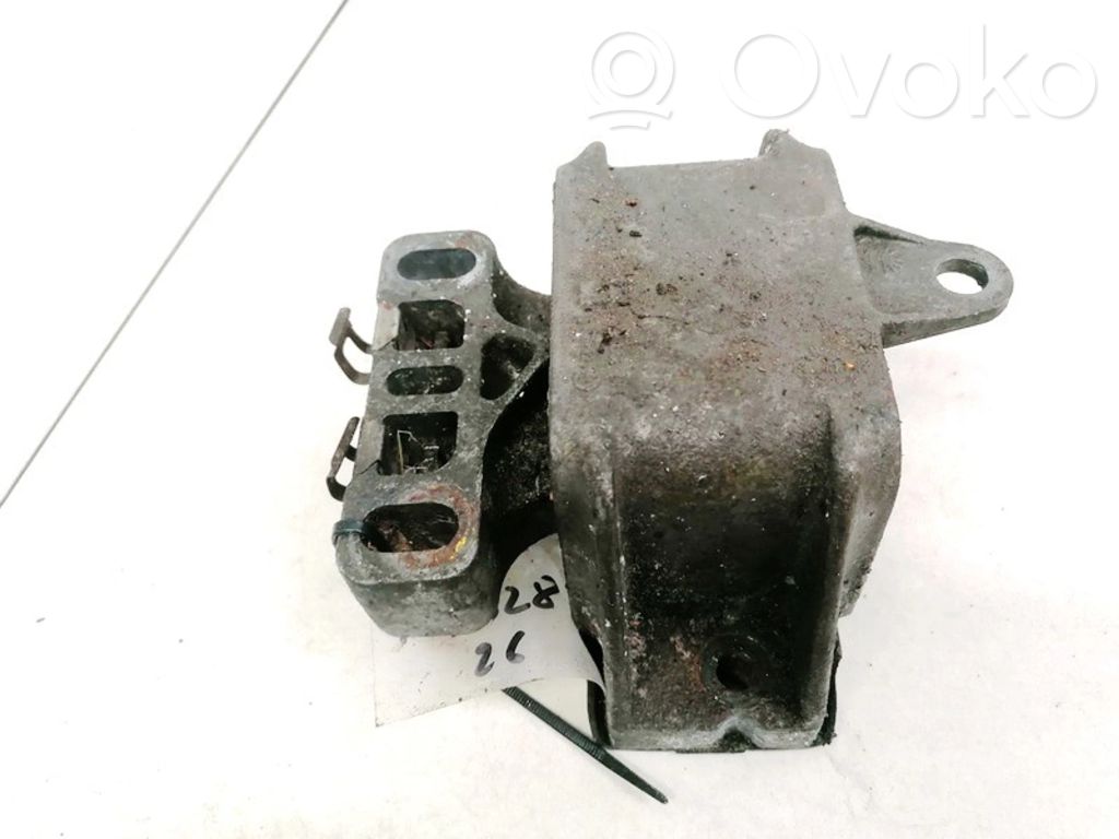 Volkswagen Golf IV Suport tampon motor 
