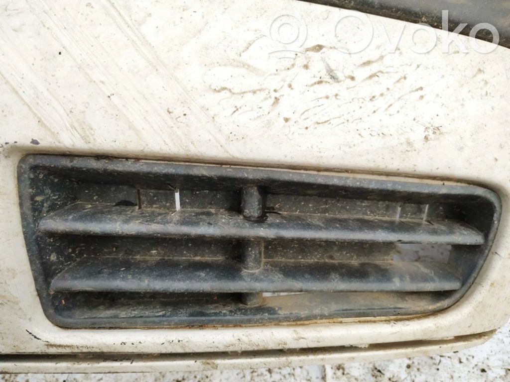 Grilă inferioară bară față