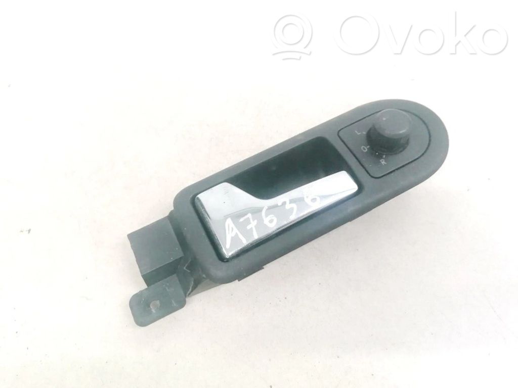 Volkswagen Golf IV Manecilla interna puerta delantera