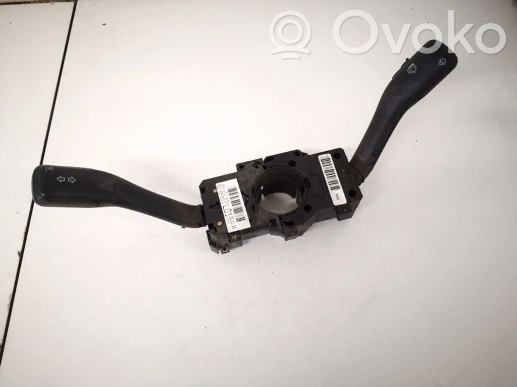 Volkswagen Golf IV Leva/interruttore dell’indicatore di direzione e tergicristallo