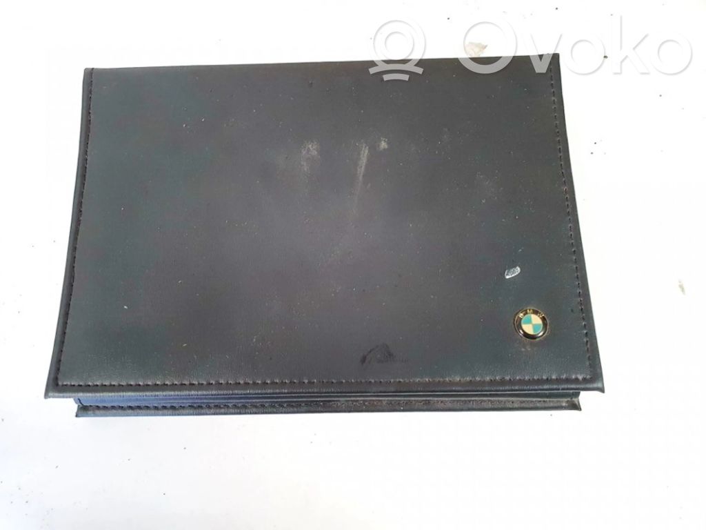 BMW 3 E46 Carte/manual proprietar cu istoric service 