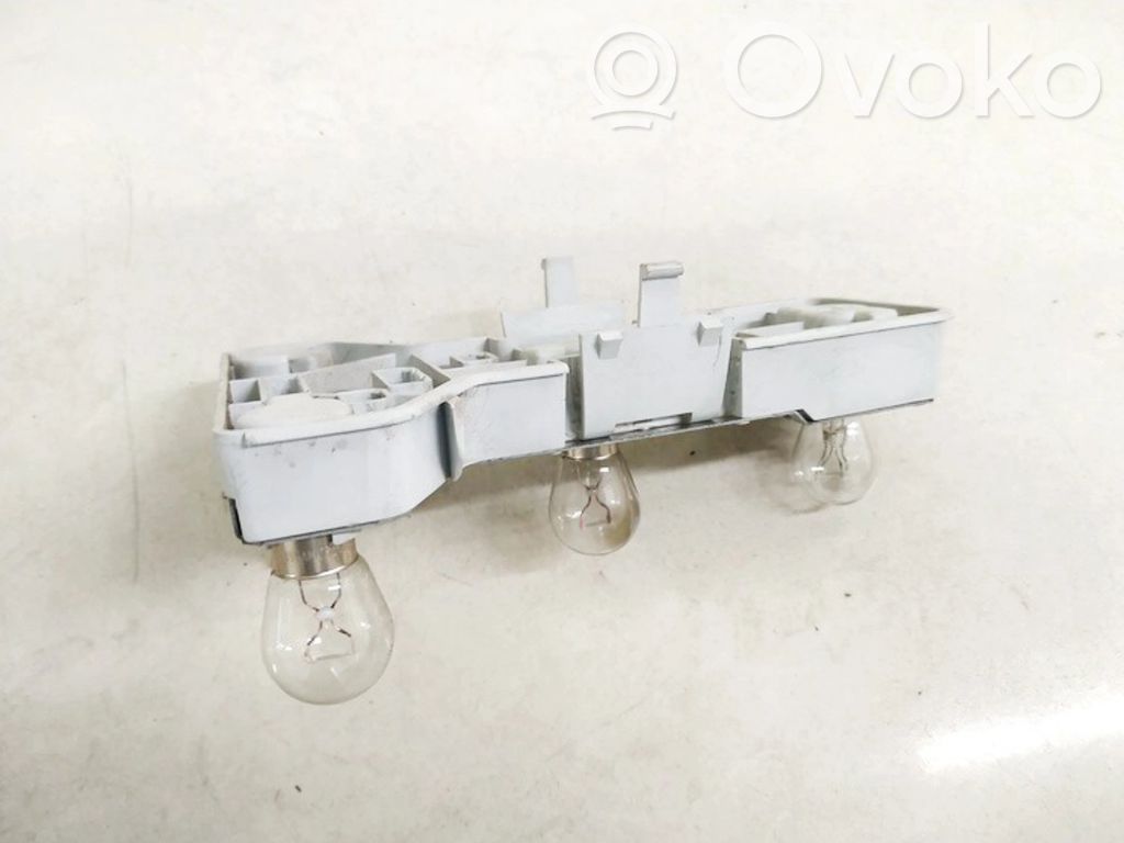 Volkswagen PASSAT B5 Portalampada fanale posteriore