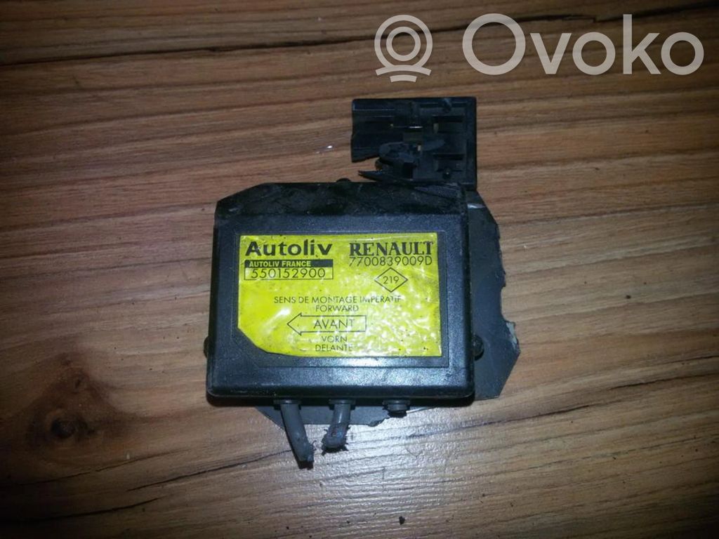 Airbag control unit/module   7700839009D,550152900,550152900,7700839009D