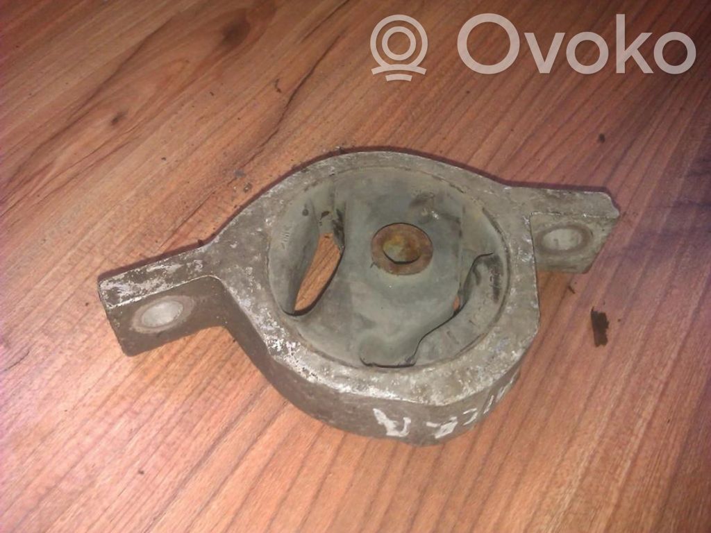 Nissan Micra Engine mount bracket 