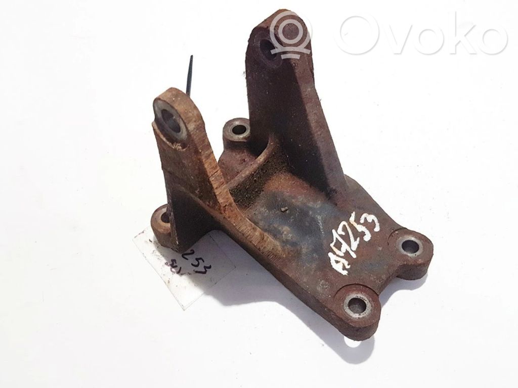 Łapa / Mocowanie silnika   M492A,M492A