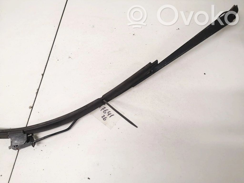 Chrysler Voyager Braccio della spazzola tergicristallo anteriore