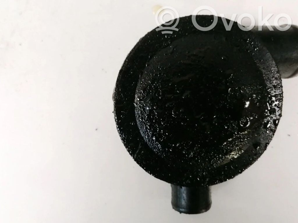 Volkswagen PASSAT B5 Sfiato/tubo di sfiato/tubo flessibile