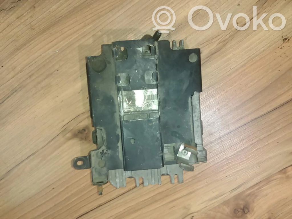 Engine control unit/module   7700105953,28SA3592,28SA3592,7700105953