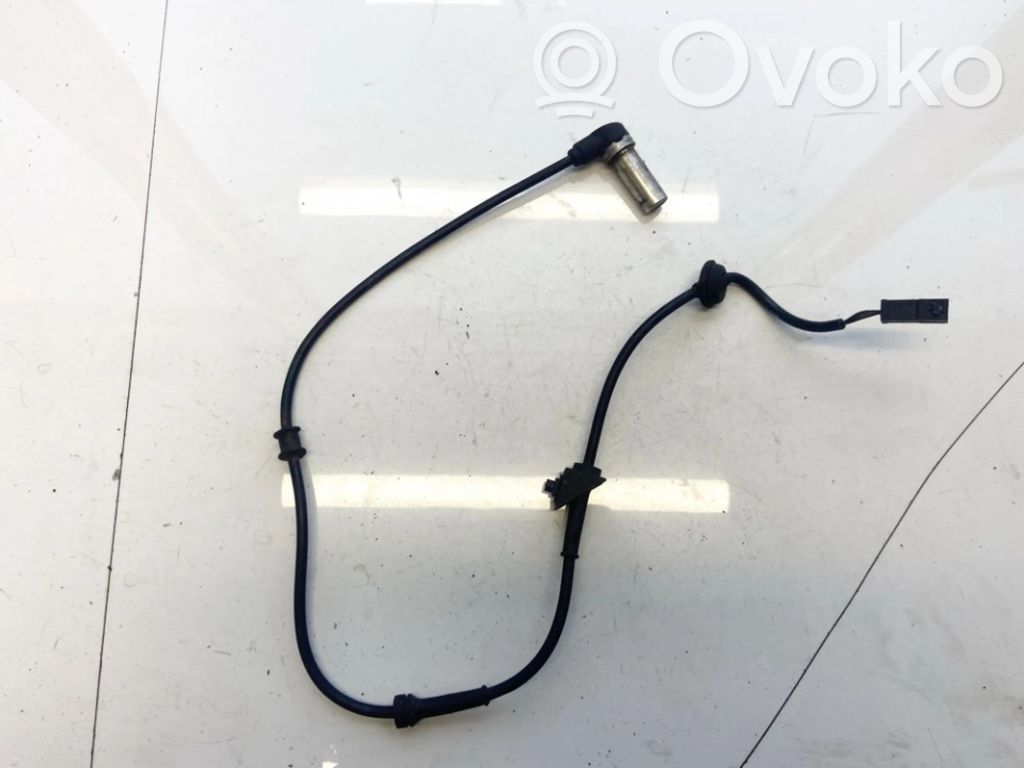 Audi A4 S4 B5 8D ABS-jarru pyörän nopeusanturi 