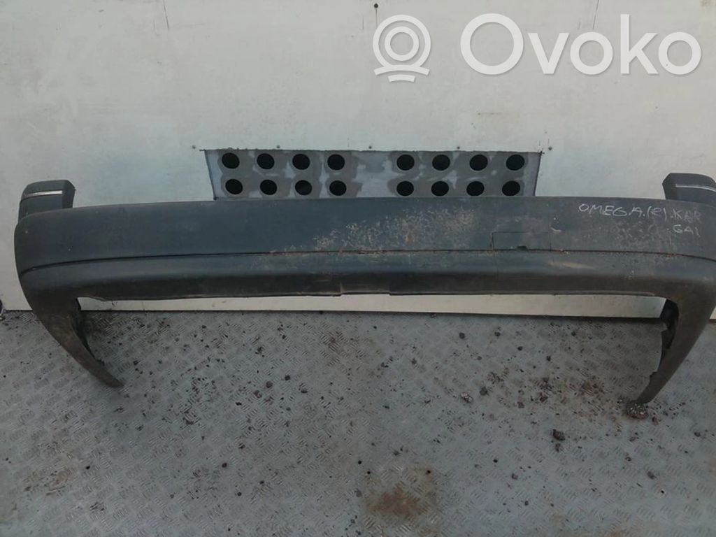 Opel Omega A Бампер 