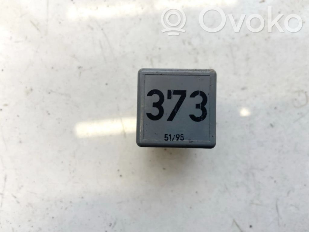 Otros relés   8D0951253A,8D0951253A