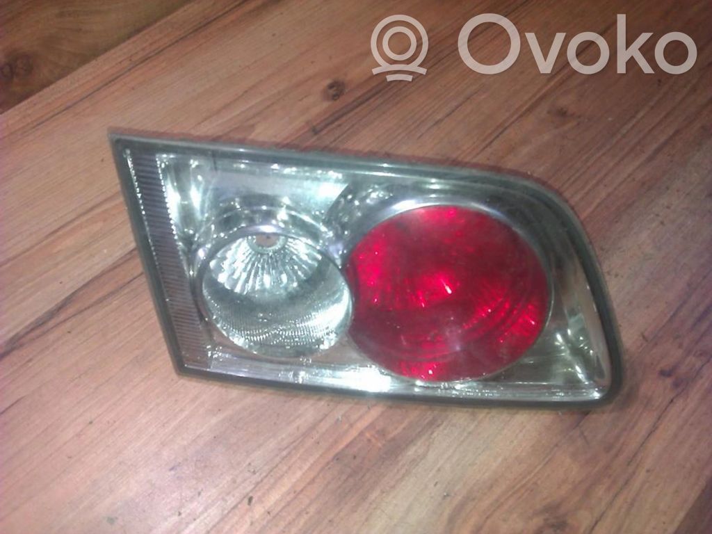 Mazda 6 Lampy tylnej klapy bagażnika 
