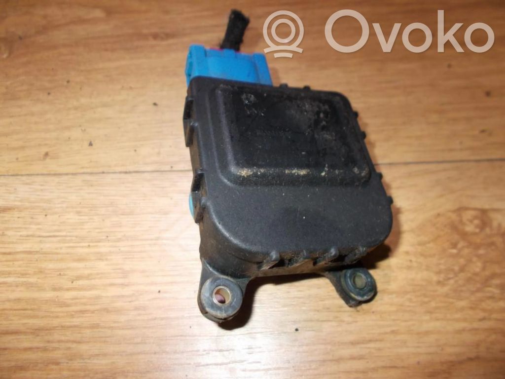 Audi A4 S4 B5 8D Motorino attuatore aria
