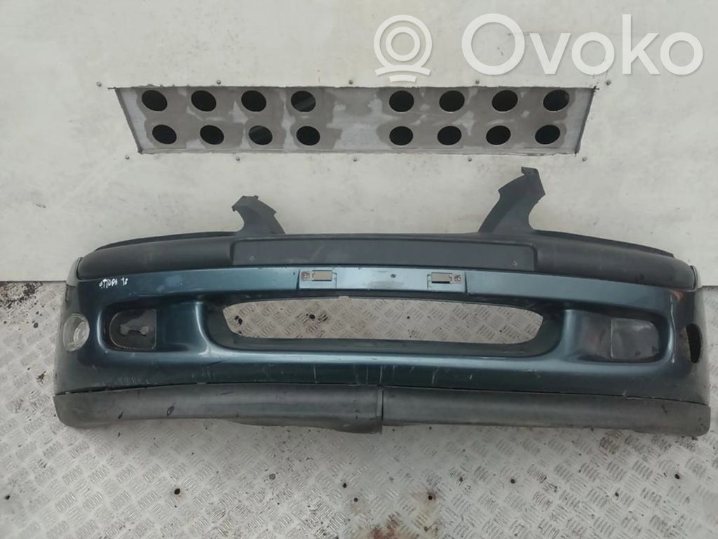 Opel Tigra A Parachoques delantero 
