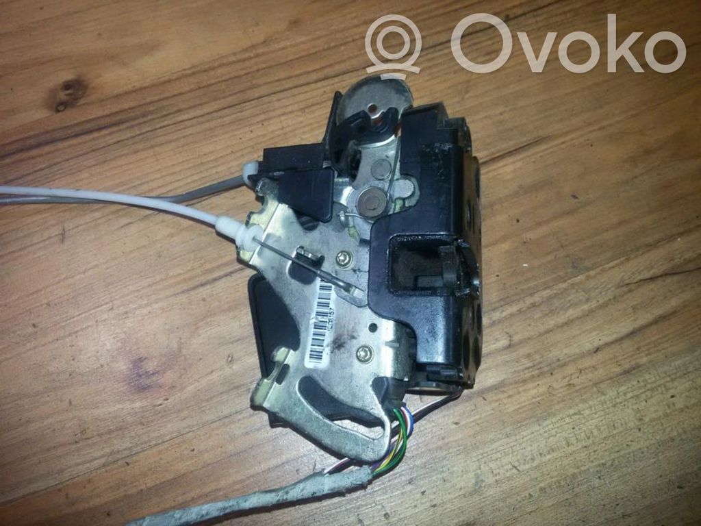 Mercedes-Benz Vaneo W414 Serratura portiera anteriore