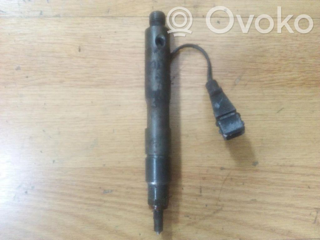 Inyector de combustible   0432193754,0432193754