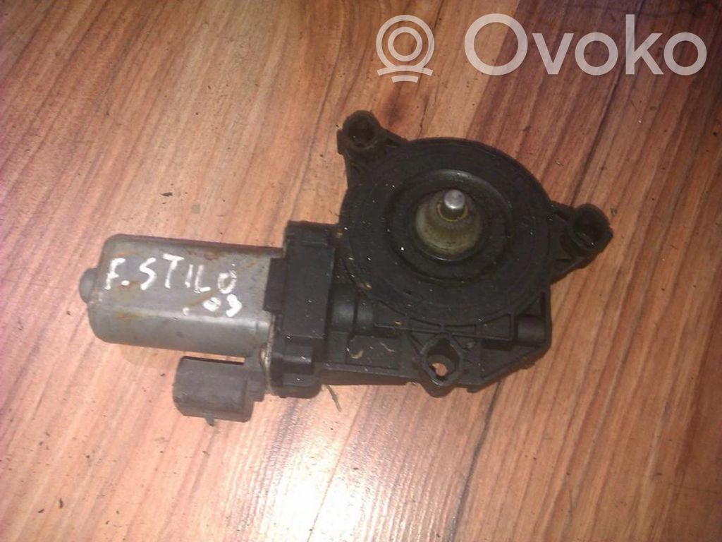 Fiat Stilo Silniczek podnośnika szyby drzwi 