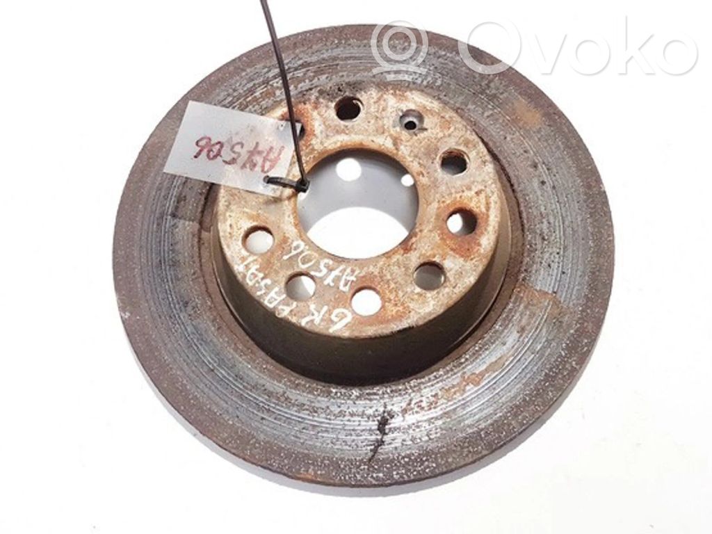 Volkswagen PASSAT B6 Disco del freno posteriore