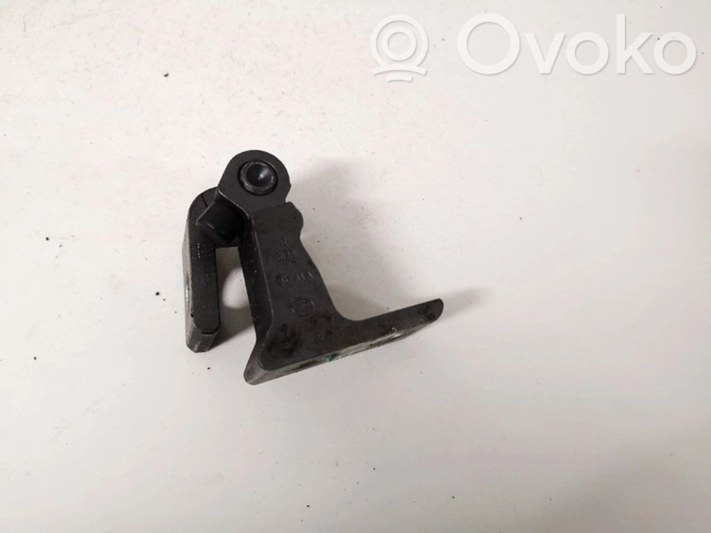 Volkswagen Tiguan Etuoven yläsarana 