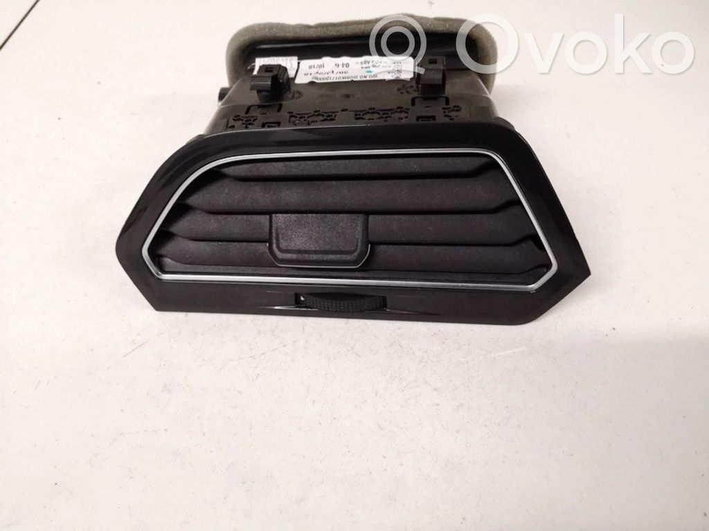 Volkswagen Tiguan Rejilla de ventilación central del panel