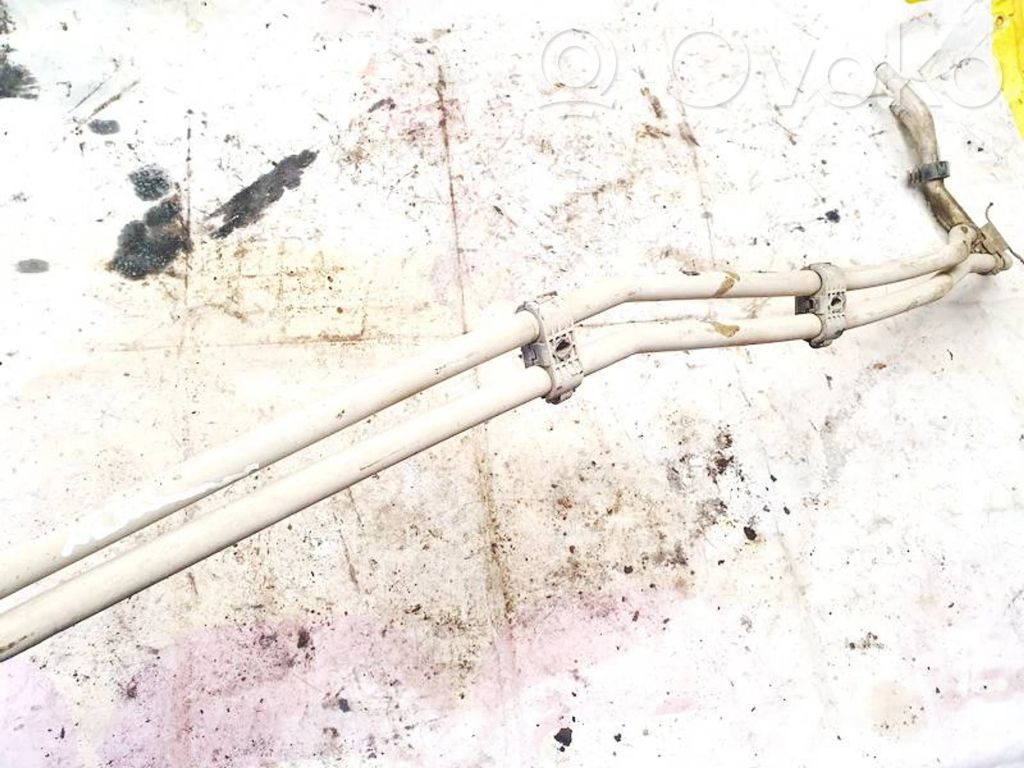 Engine coolant pipe/hose
