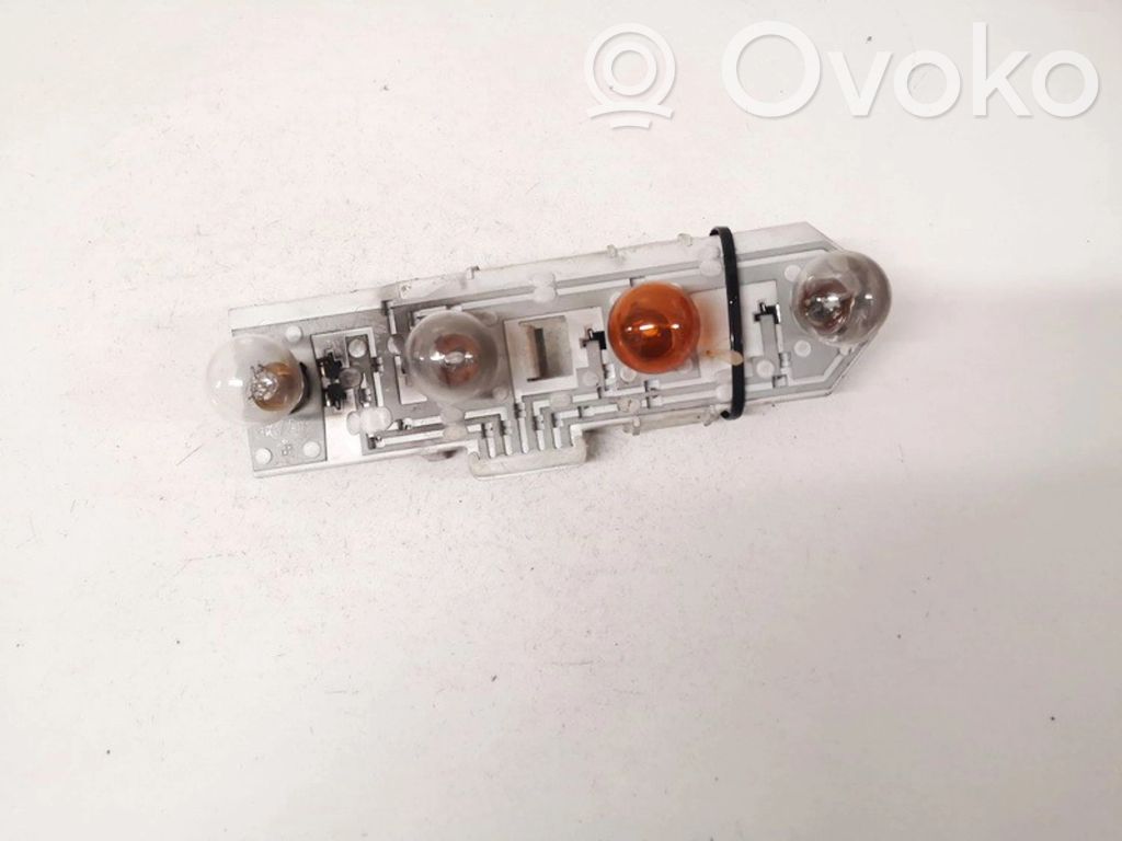 Skoda Superb B5 (3U) Suport becuri lampă spate