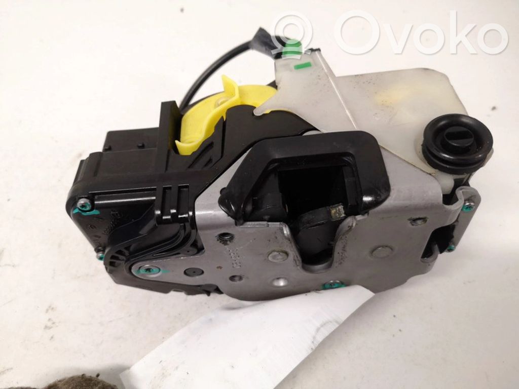 Opel Insignia A Serratura portiera posteriore 