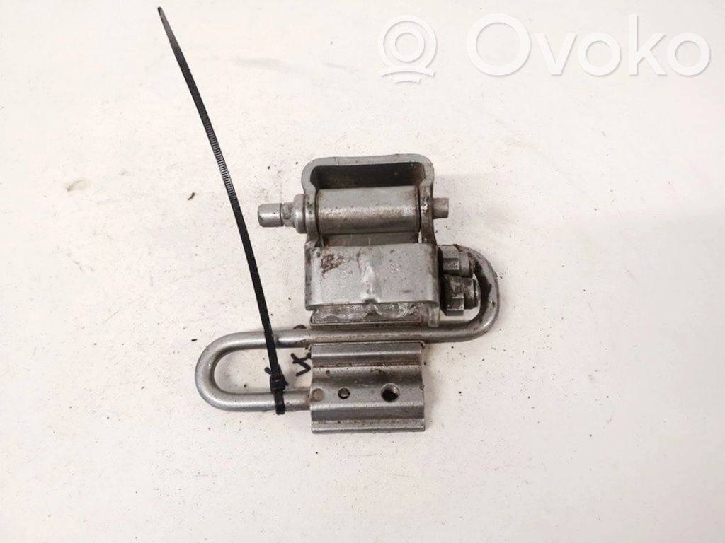 Audi A4 S4 B6 8E 8H Cerniera inferiore della portiera posteriore 