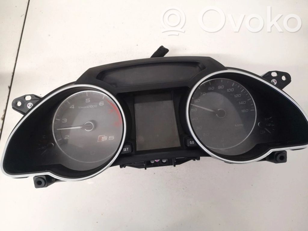 Audi A5 8T 8F Nopeusmittari (mittaristo) 