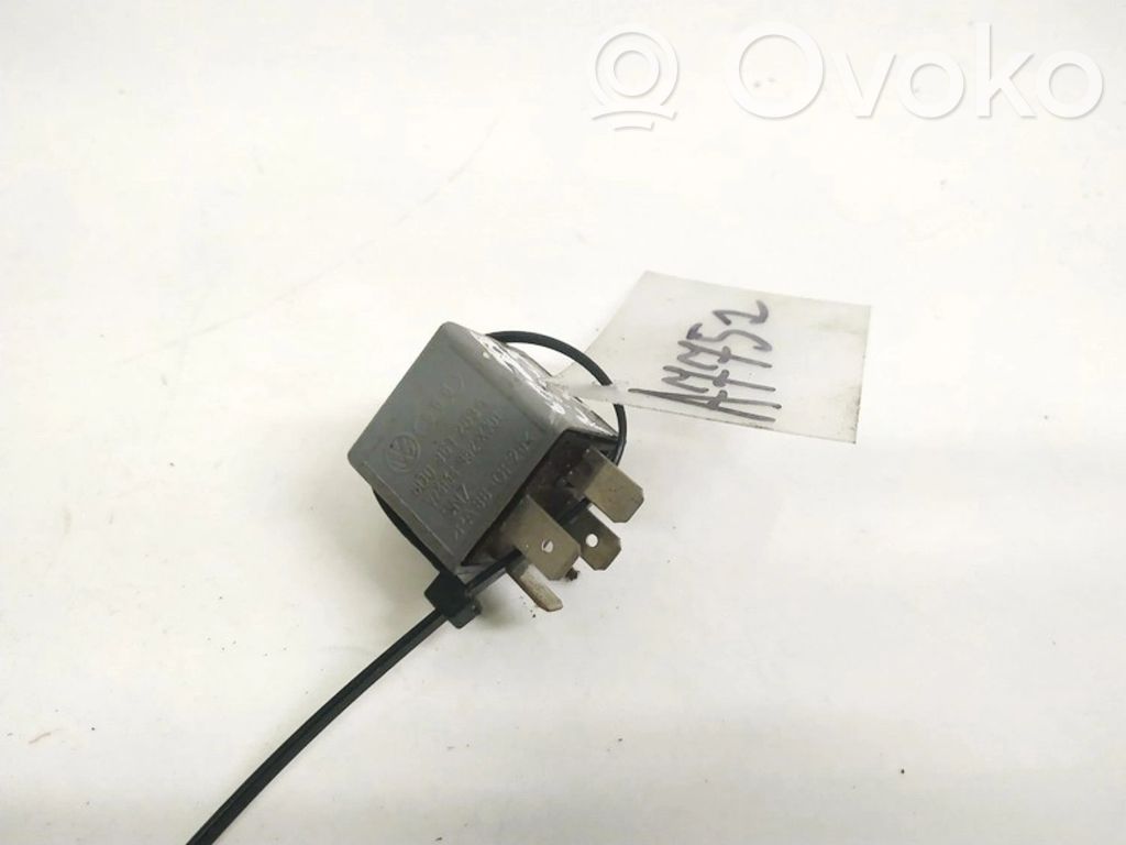 Sonstige Relais   8D0951253A,V23134B52X301,8D0951253A,V23134B52X301