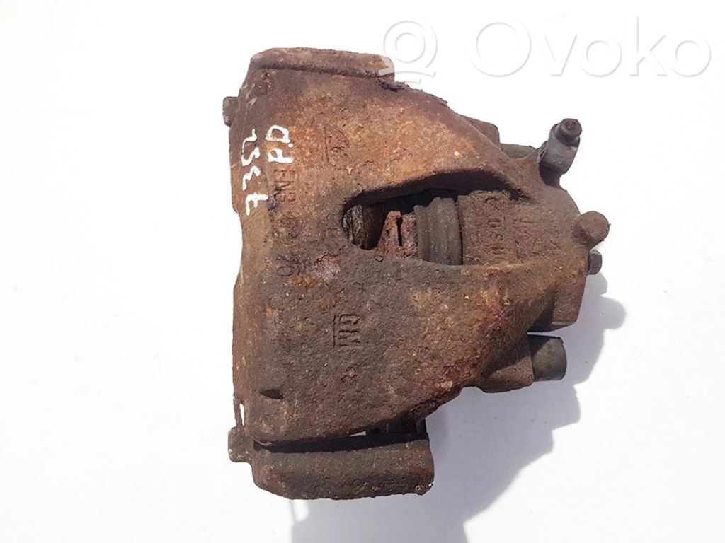 Opel Zafira A Zacisk hamulcowy przedni 