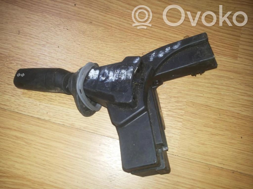 Ford Mondeo MK I Manetă semnalizator 