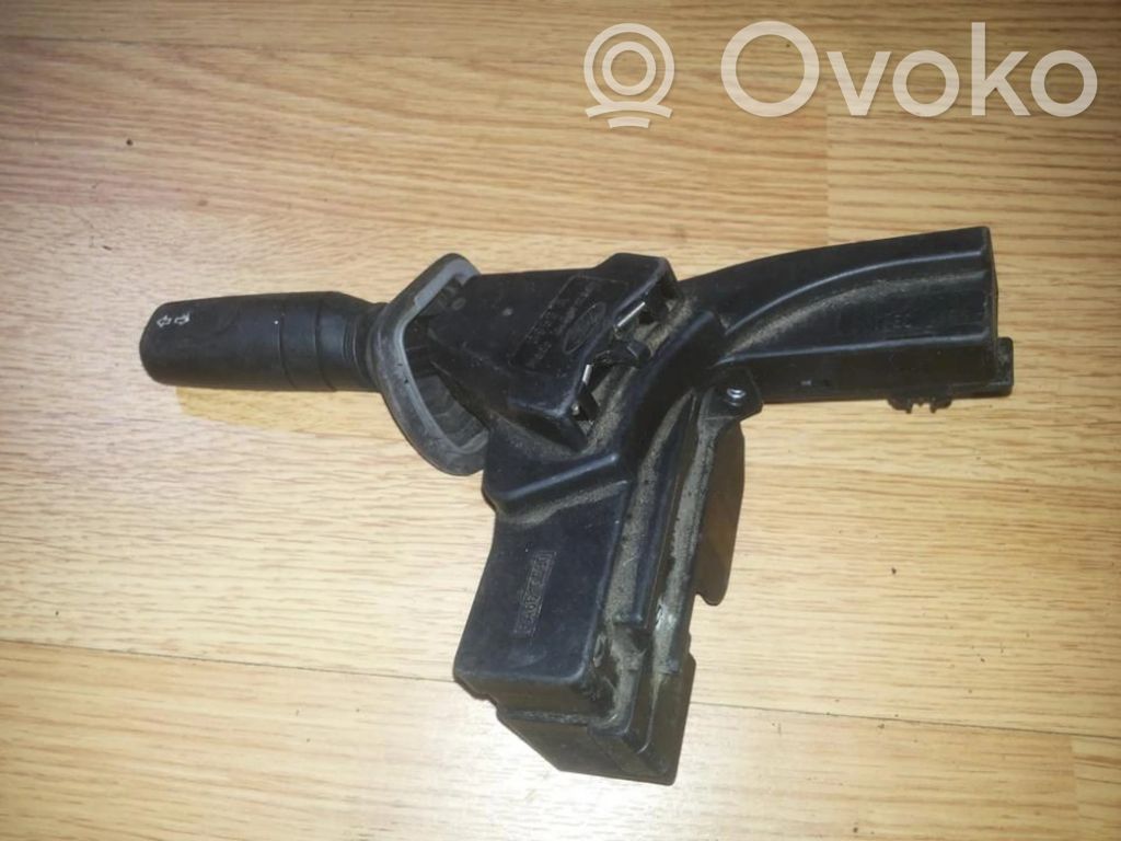 Ford Mondeo MK I Manetă semnalizator 