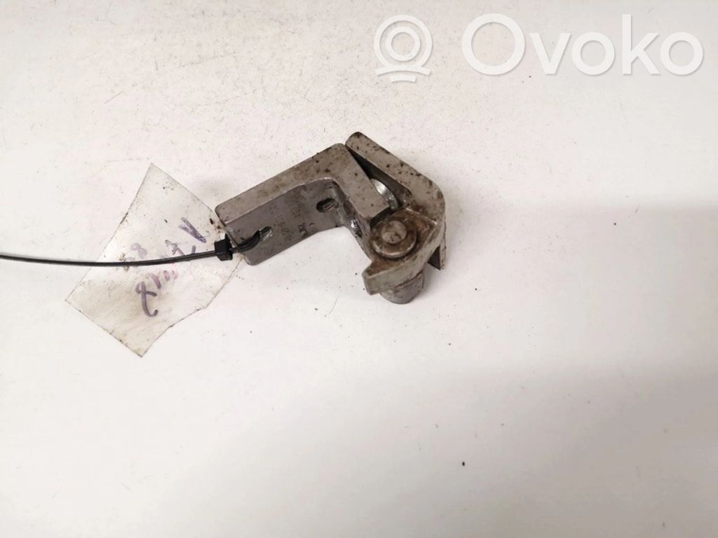 Skoda Octavia Mk2 (1Z) Cerniera inferiore della portiera posteriore