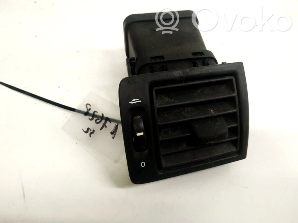 Volvo S40 Rejilla de ventilación central del panel 