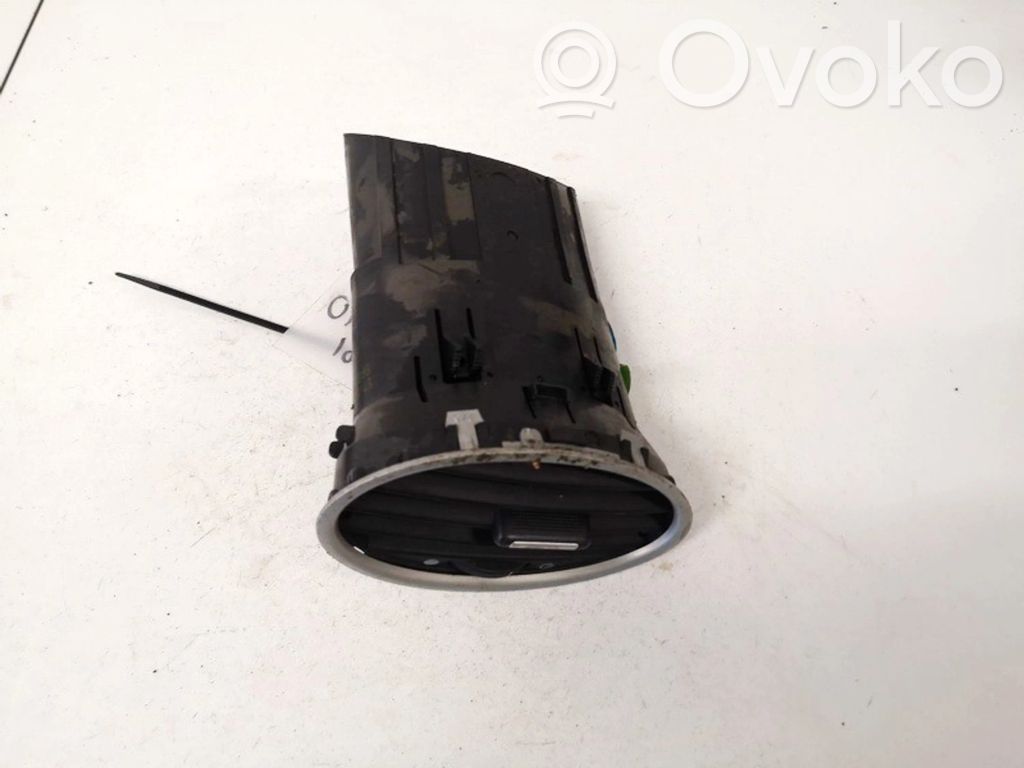 Ford Focus Rejilla de ventilación central del panel 
