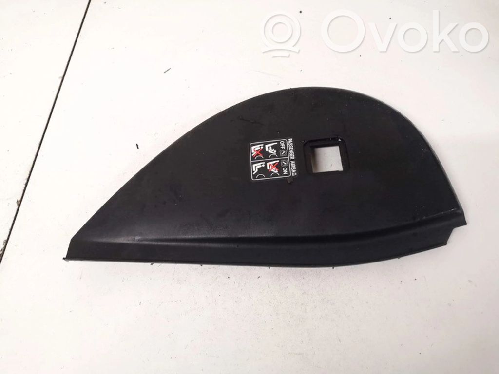Toyota Avensis T270 Altra parte interiore