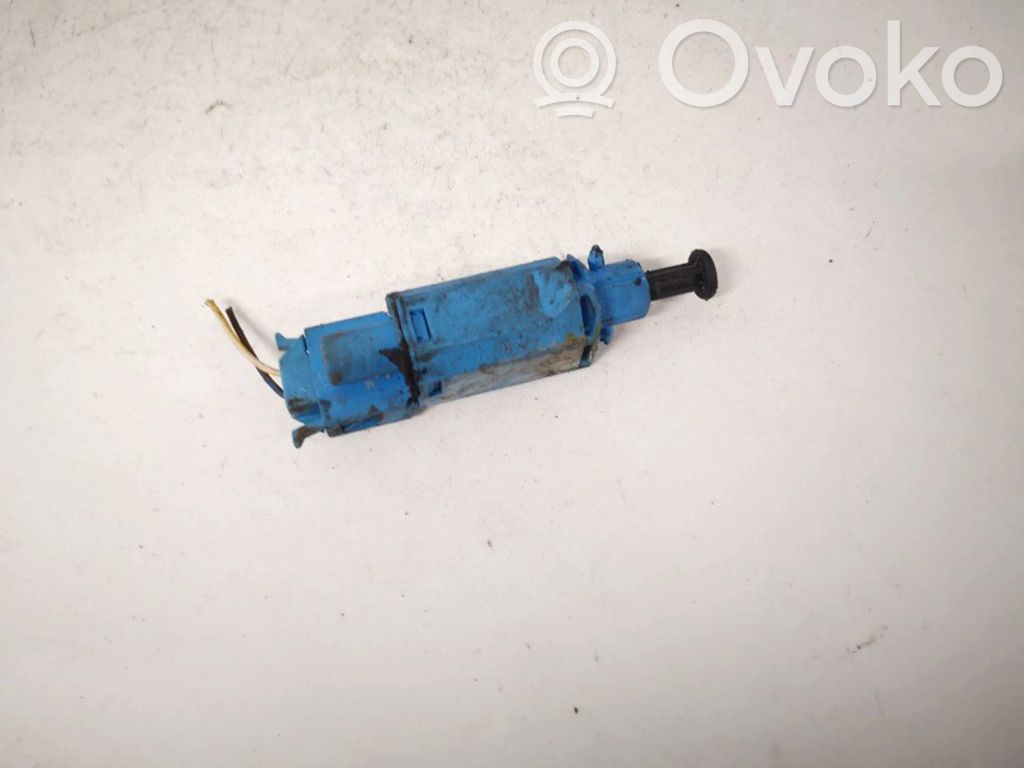 Volkswagen PASSAT B4 Interruttore del pedale del freno