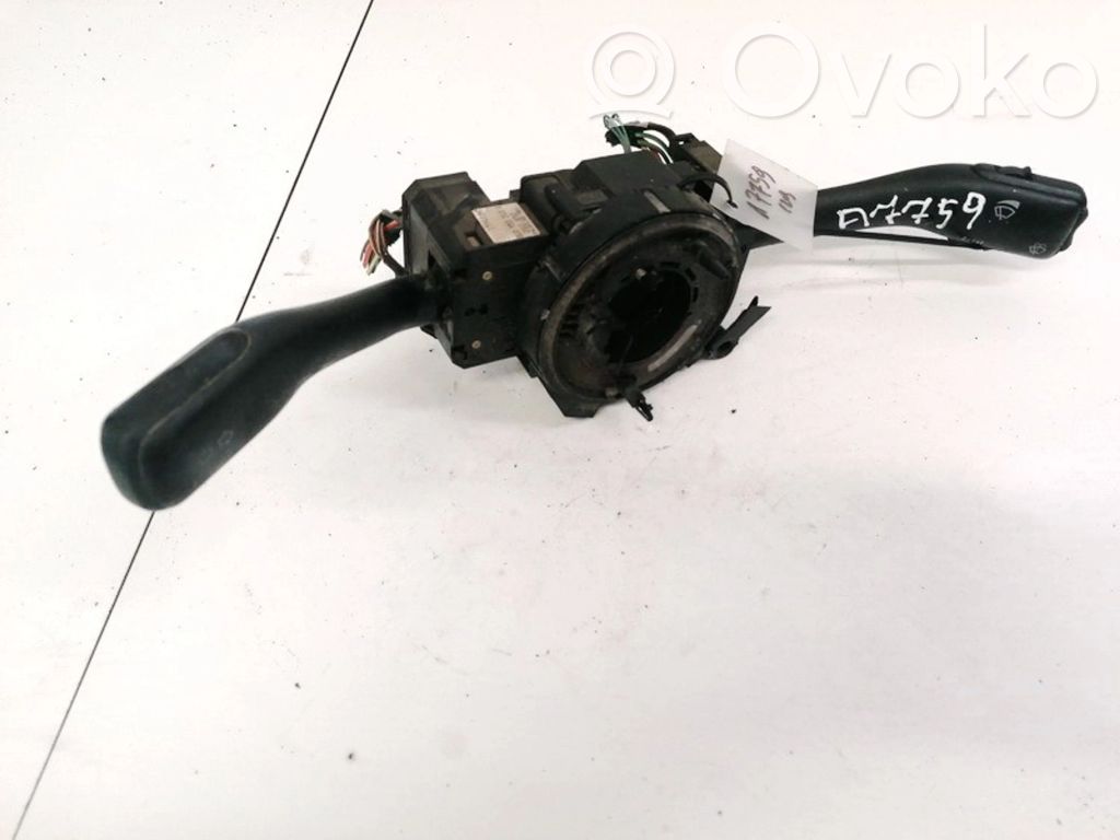 Skoda Octavia Mk1 (1U) Leva/interruttore dell’indicatore di direzione e tergicristallo 