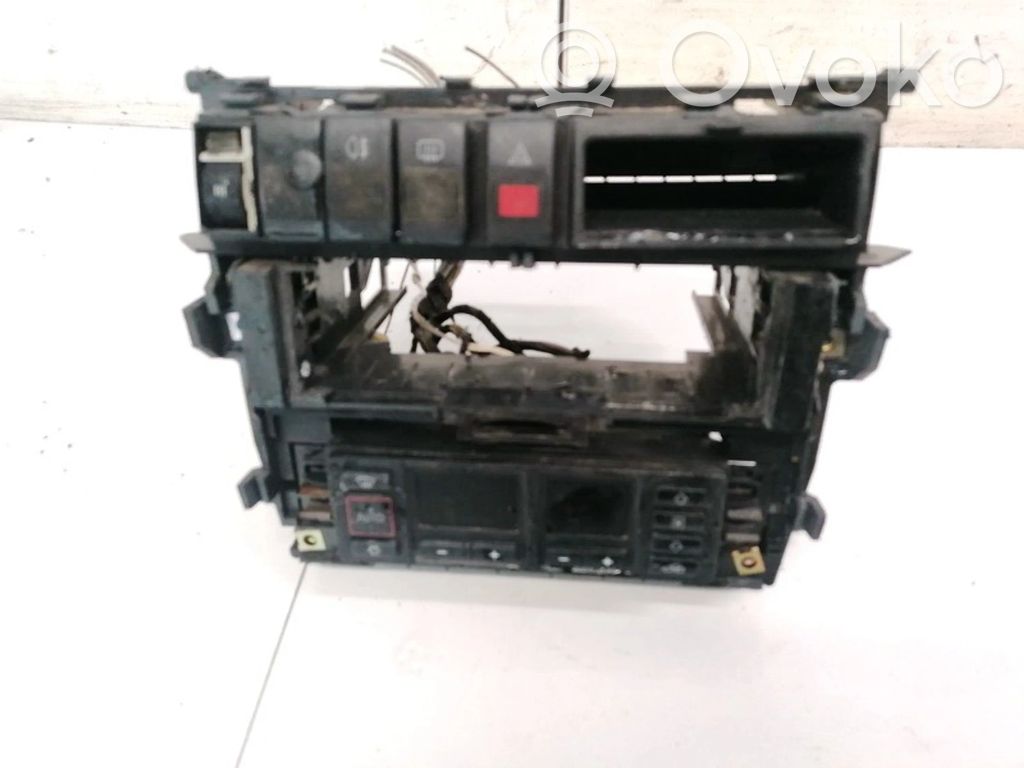 Panel klimatyzacji   8L0820043B,5HB00760800,5HB00760800,8L0820043B