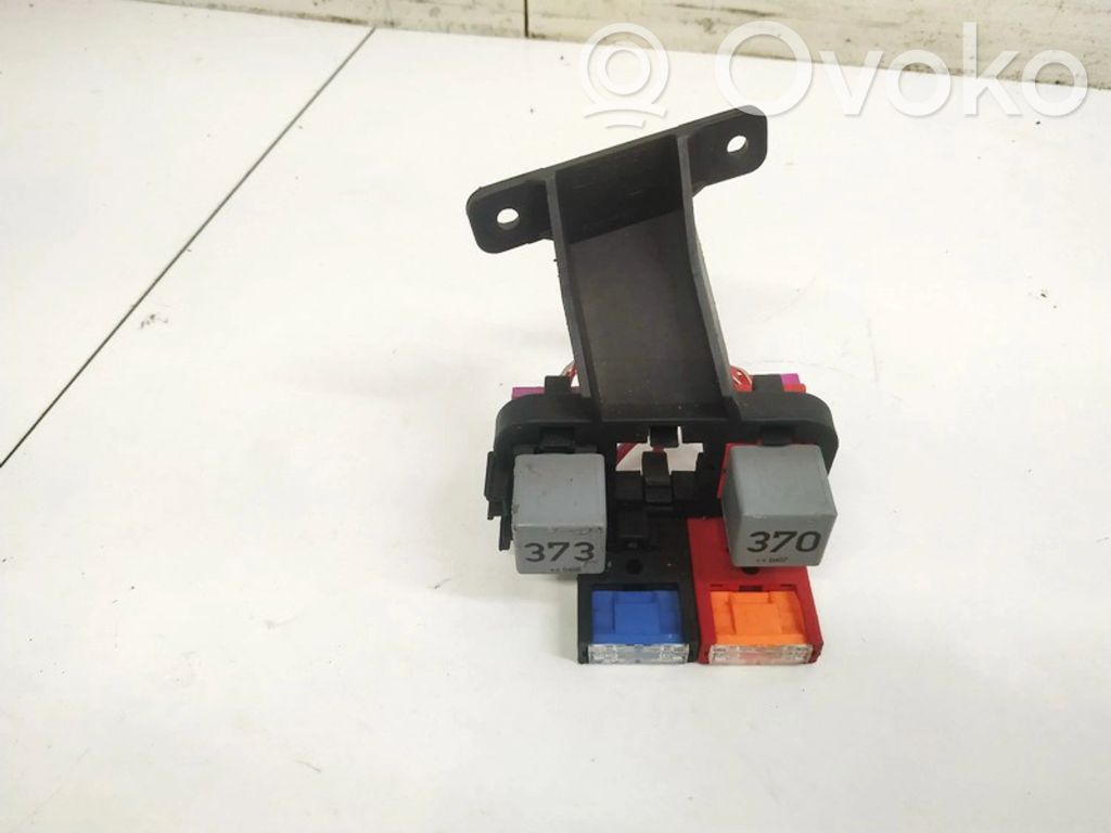 Volkswagen PASSAT B5.5 Set scatola dei fusibili 