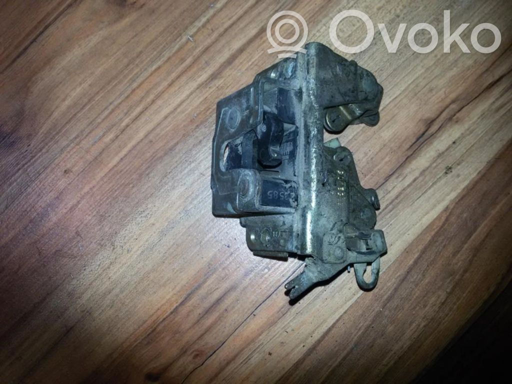 Opel Kadett E Takaoven lukko 