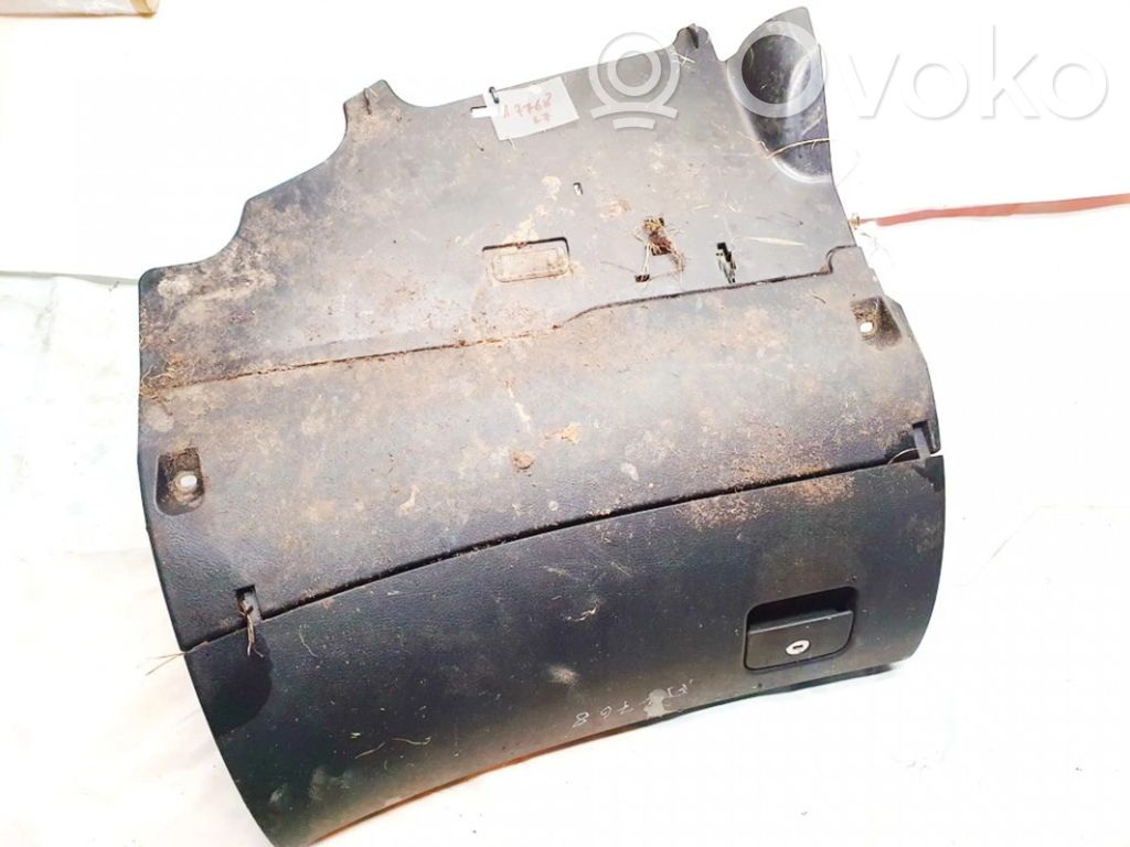Audi A6 S6 C5 4B Handschuhfach