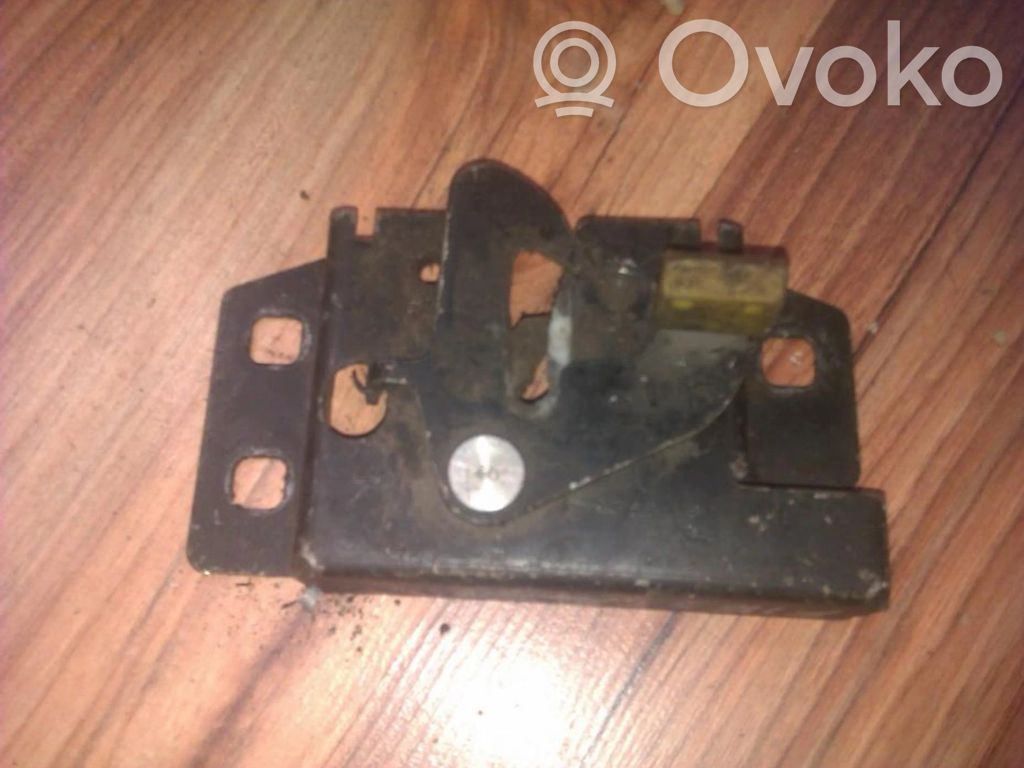 Ford Fiesta Chiusura/serratura vano motore/cofano 