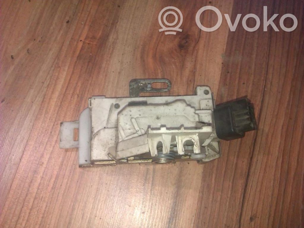 Ford Mondeo MK II Etuoven lukko 