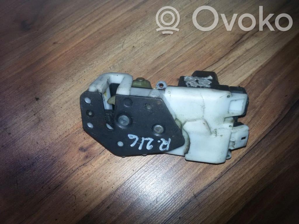 Rover 214 - 216 - 220 Serrure de porte avant